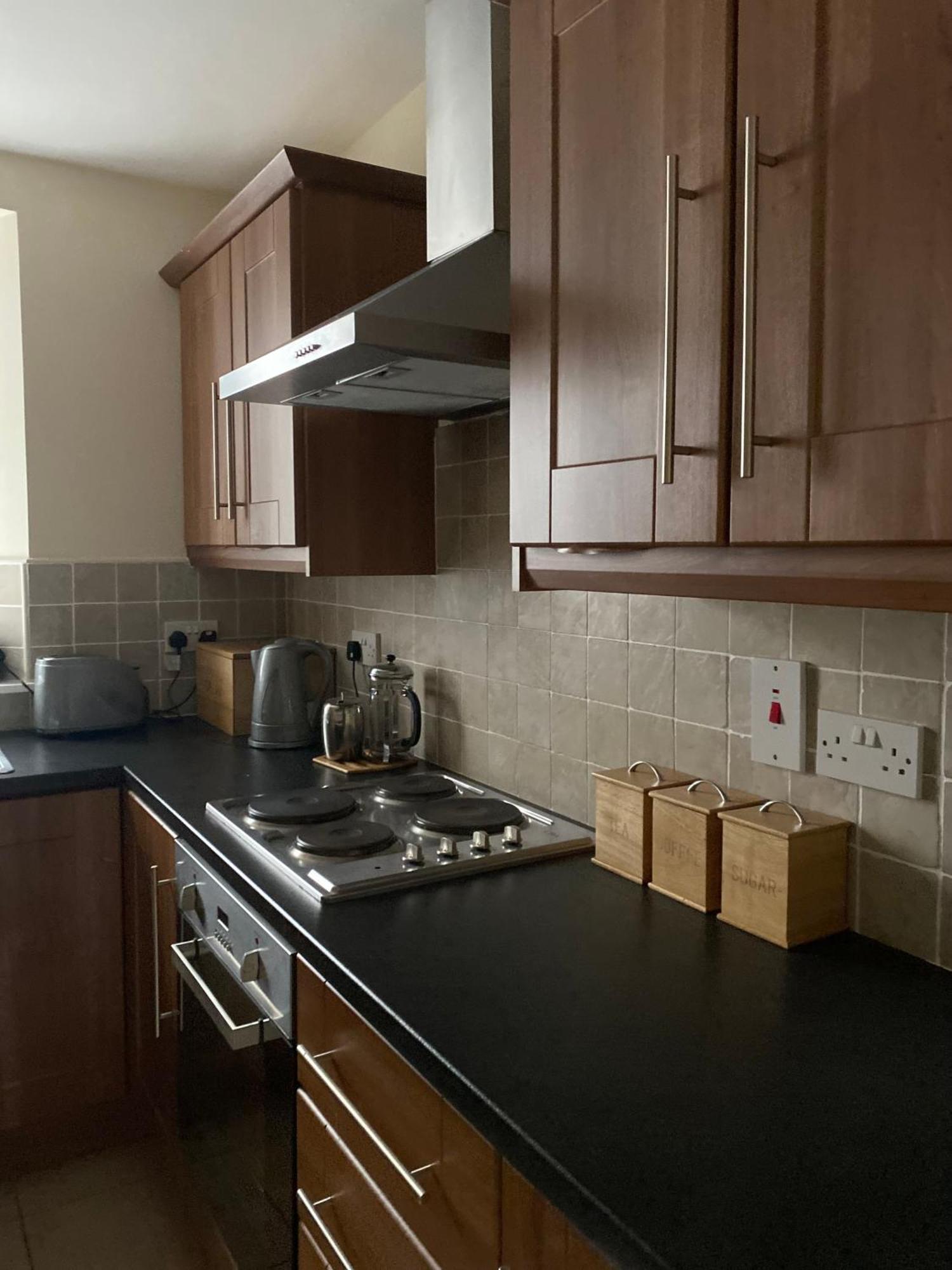 The Blue House Apartments บุชมิลส์ ภายนอก รูปภาพ